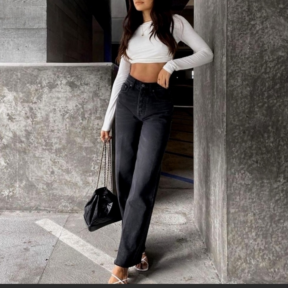 Authentic Balmain crop top in size small - Picture 9 of 11